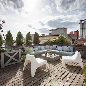 https://200m2-splendid-downtown-flat-with-75m2-gergious-terrace.inbudapesthotels.com