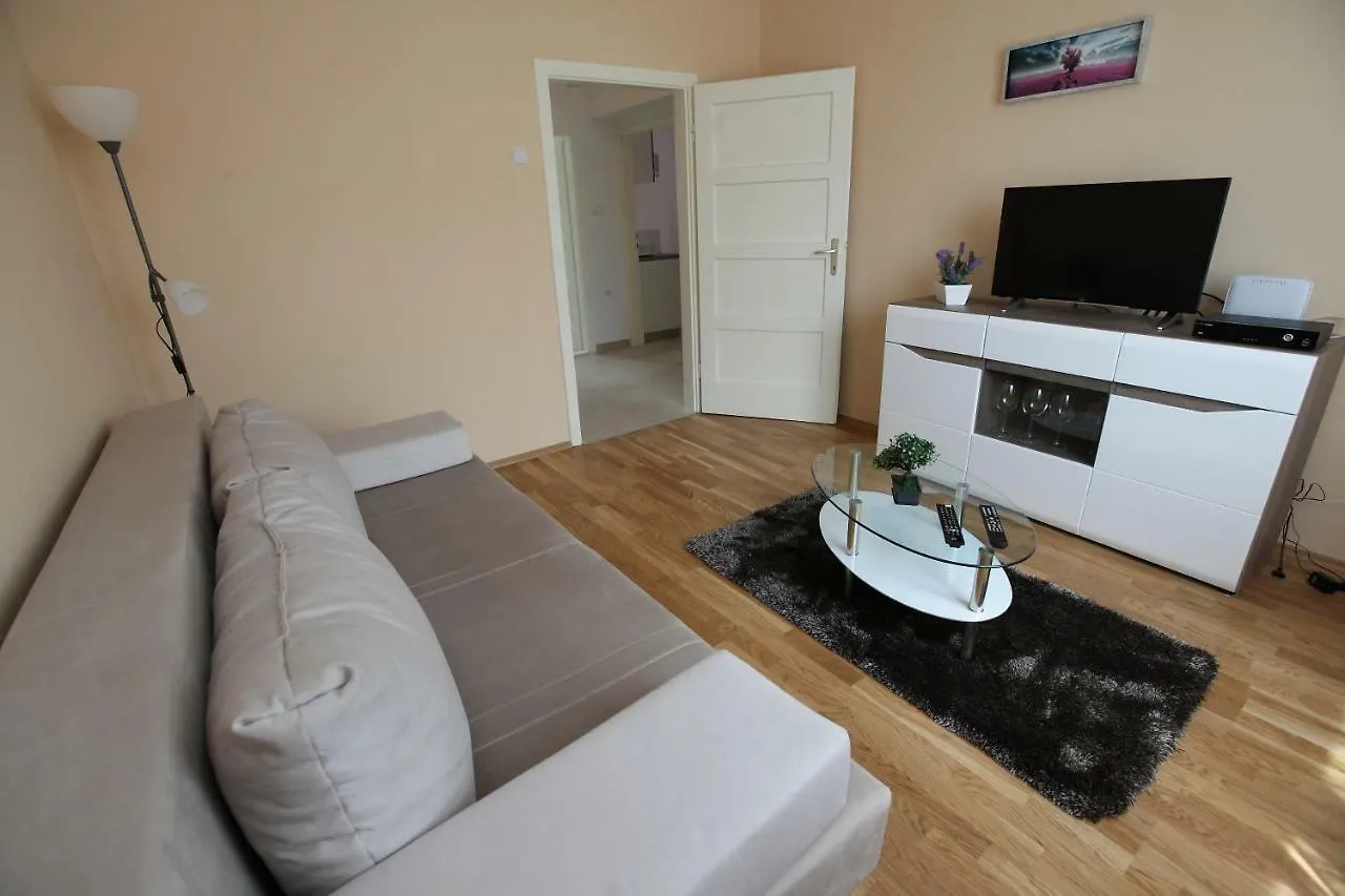 Apartman Seaside Paradise Split Apartment